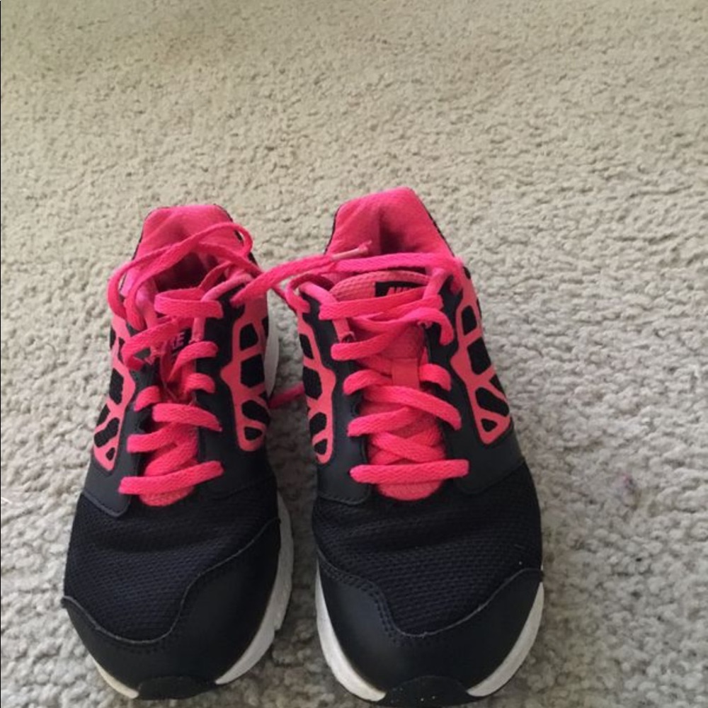 Girls Nike shoes
